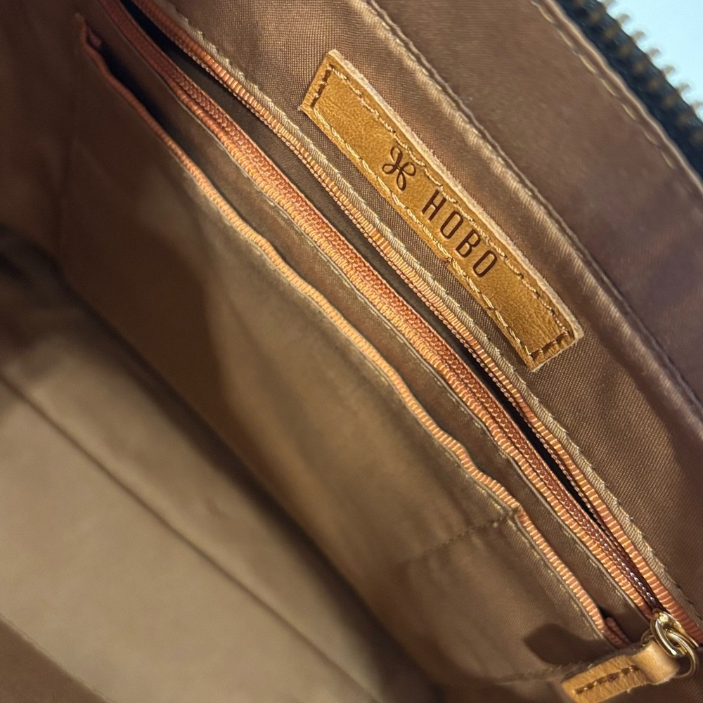HOBO Black Leather Crossbody / Tote Bag - Picture 7 of 9